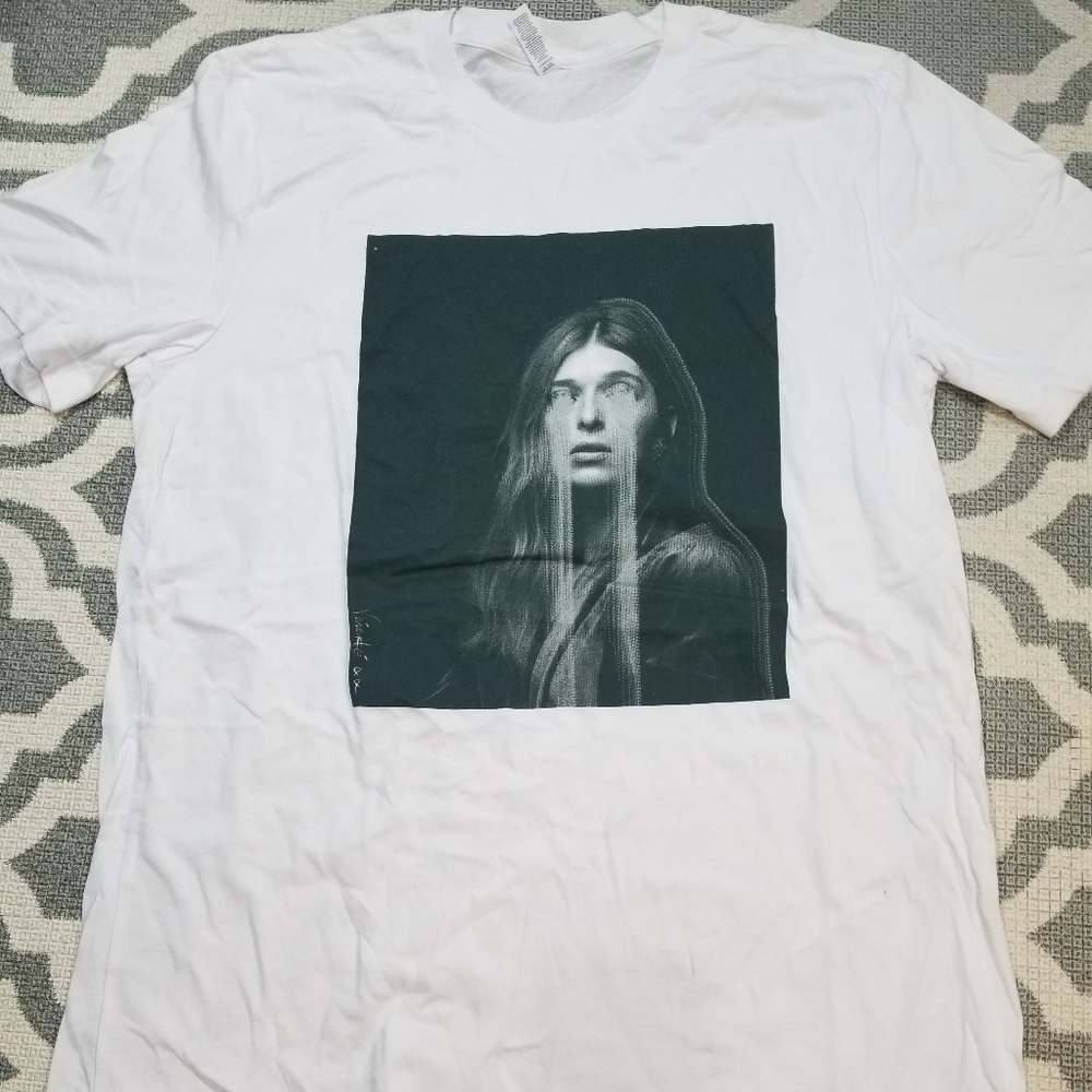 Women Graphic Tee Shirt New